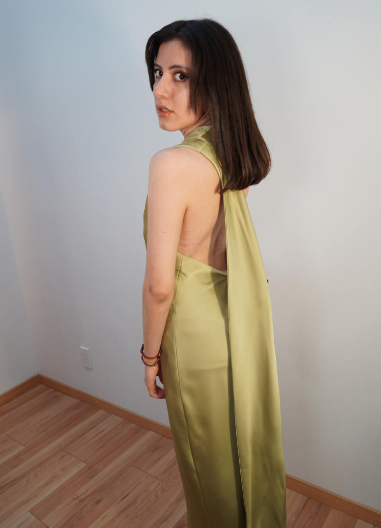 Vestido asimétrico verde