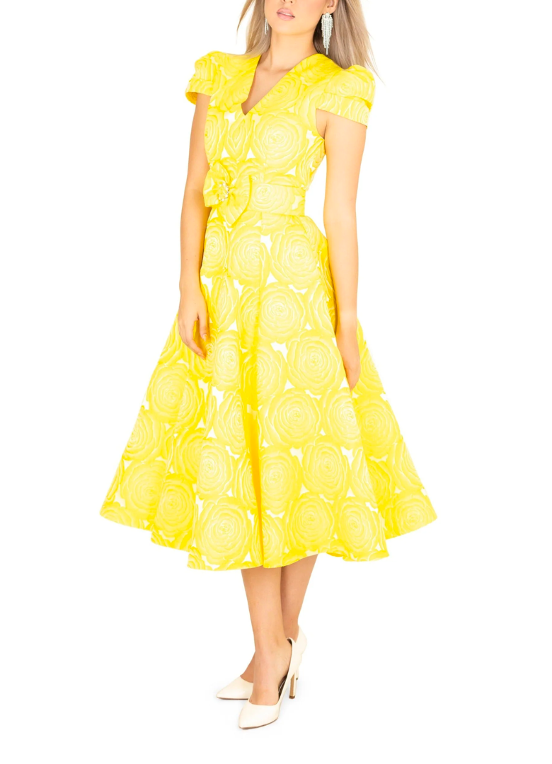 Vestido amarillo midi estampado