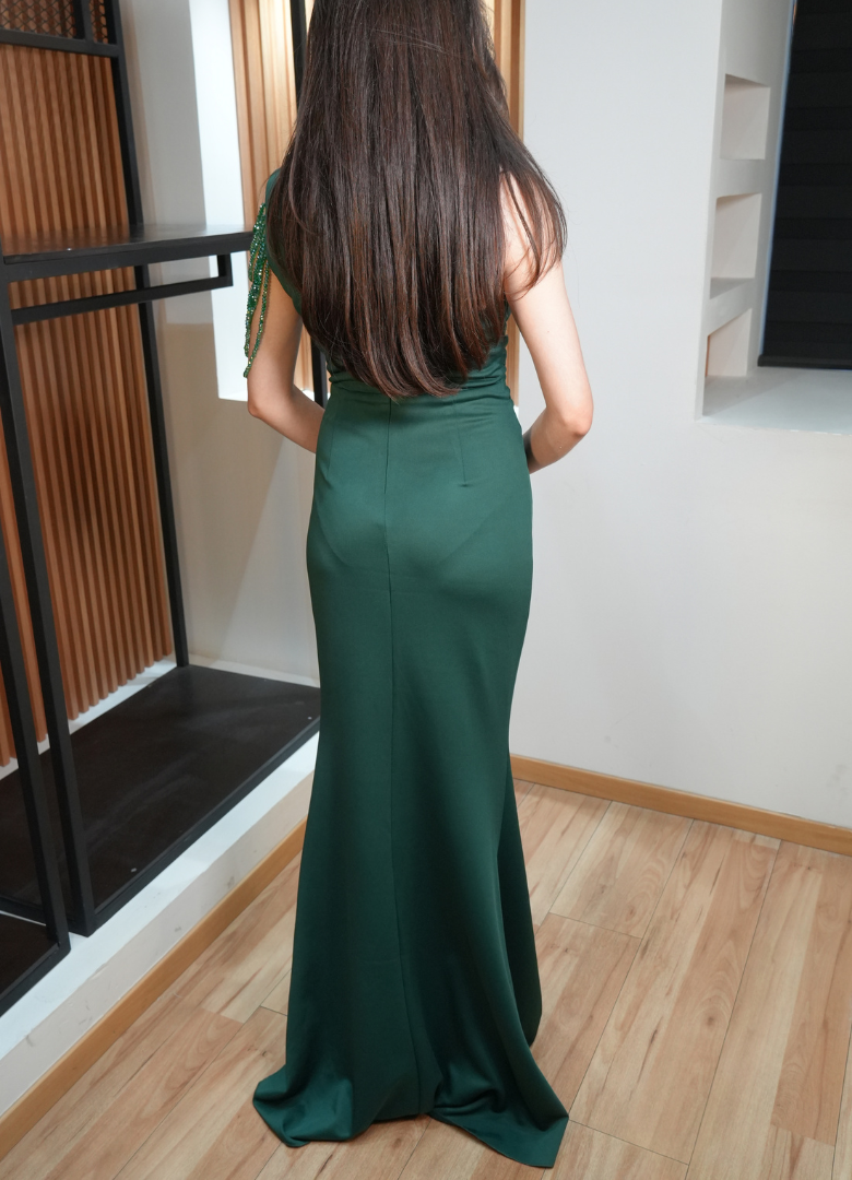 Vestido largo toque esmeralda