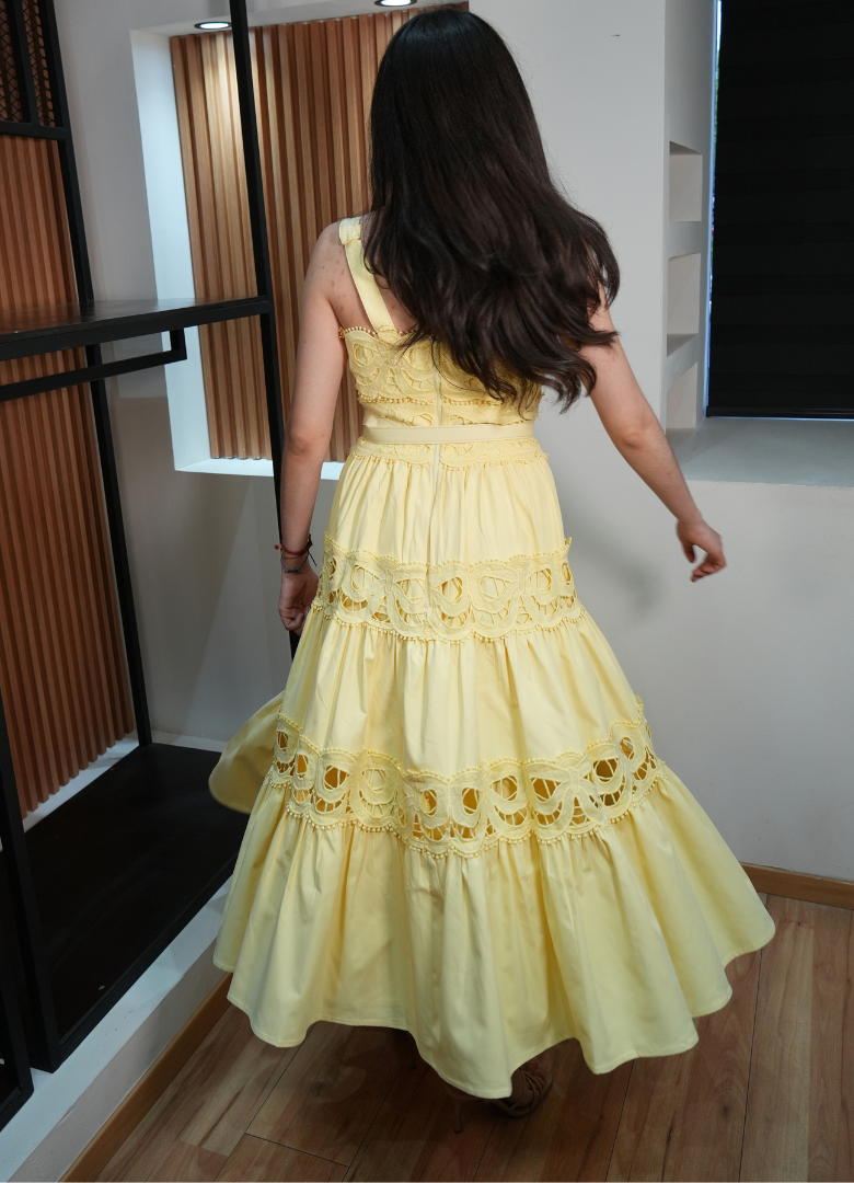 Vestido midi butter yellow
