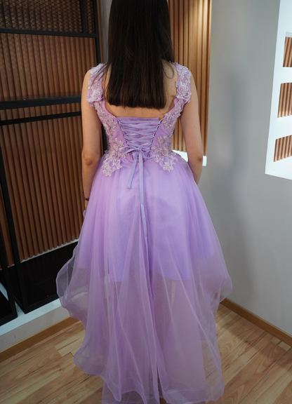 Vestido asimétrico lila