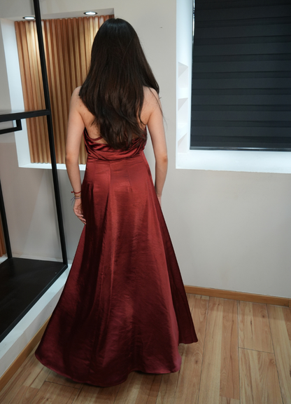 Vestido halter satinado