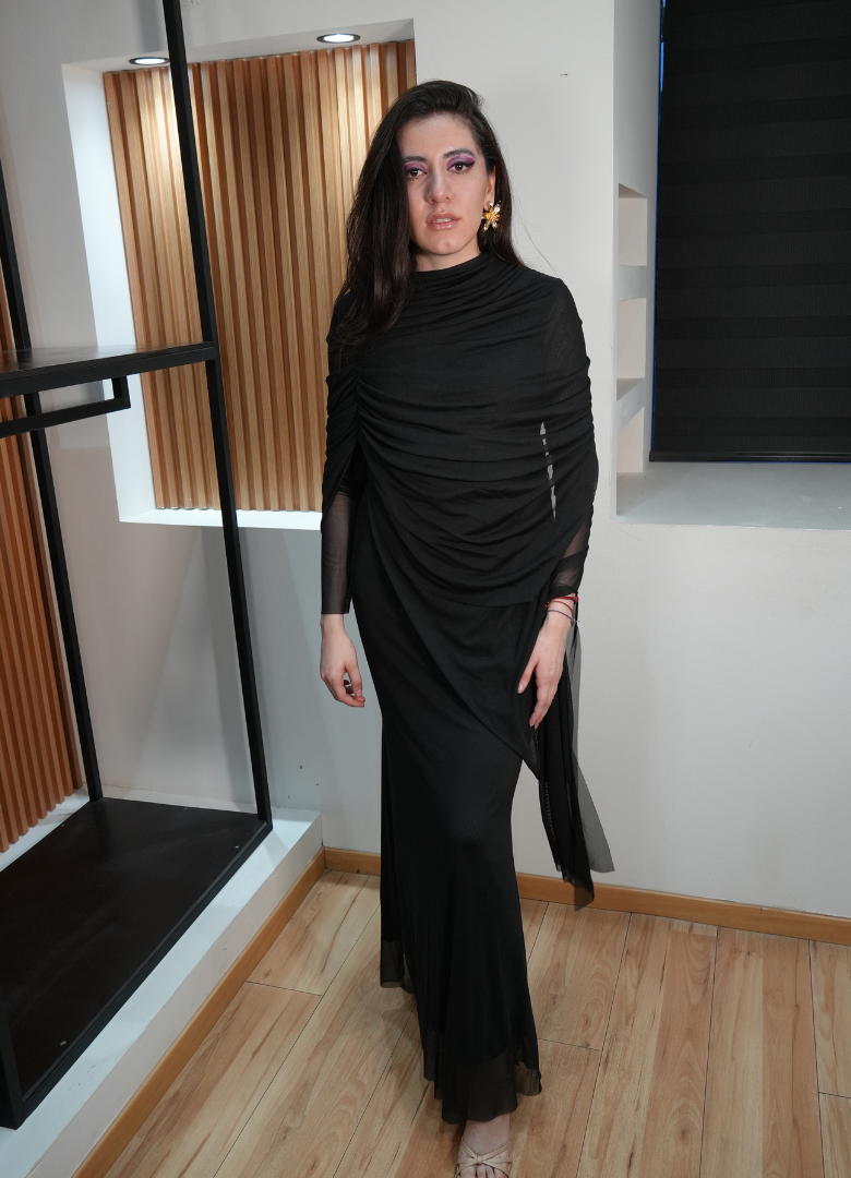 Vestido capa negro