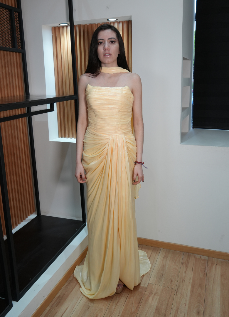 Vestido satinado butter yellow
