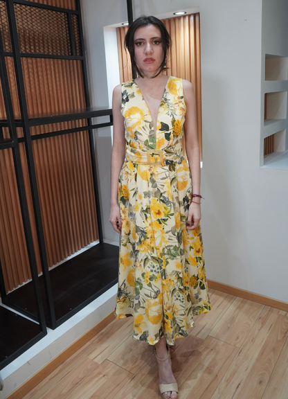 Vestido midi print floral amarillo