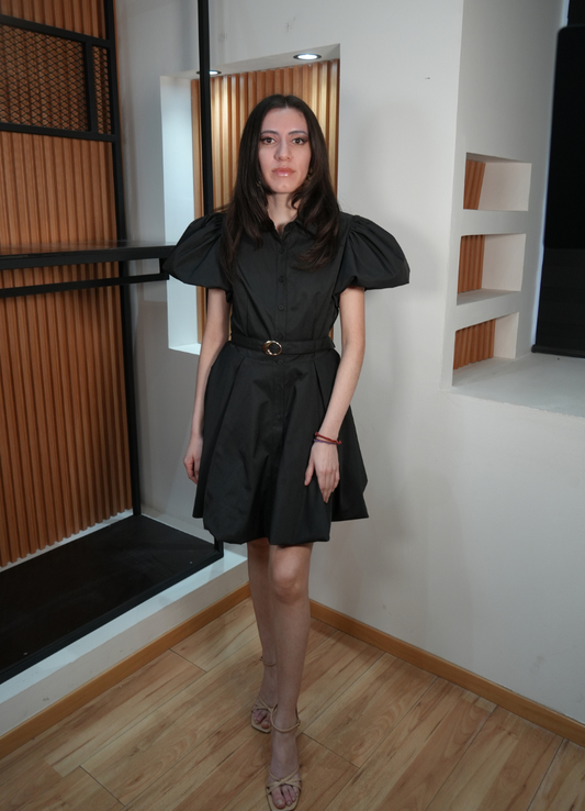 Vestido negro globo mini