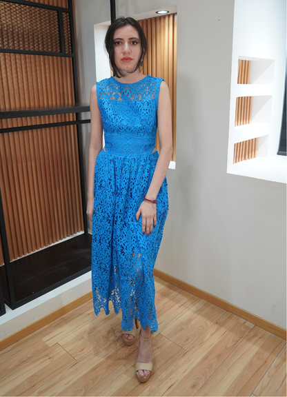 Vestido encaje apertura azul