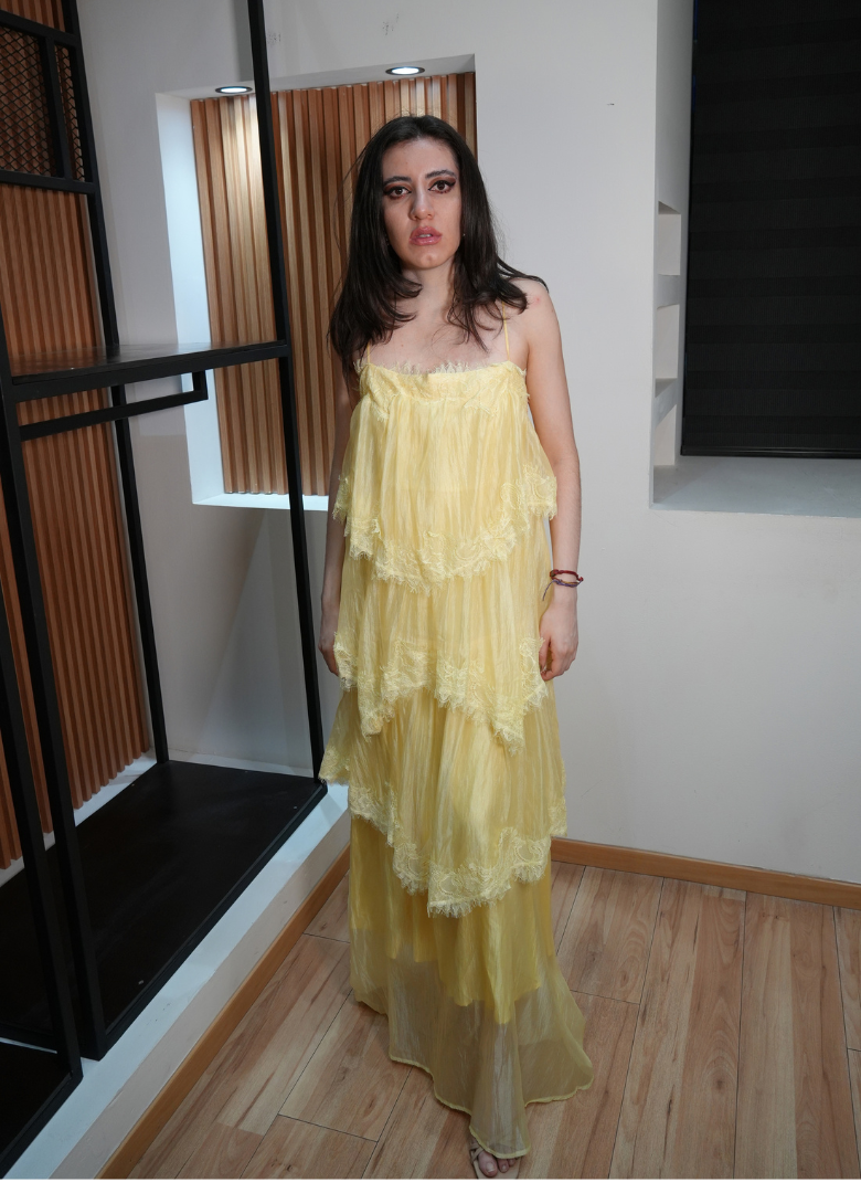 Vestido midi capas yellow